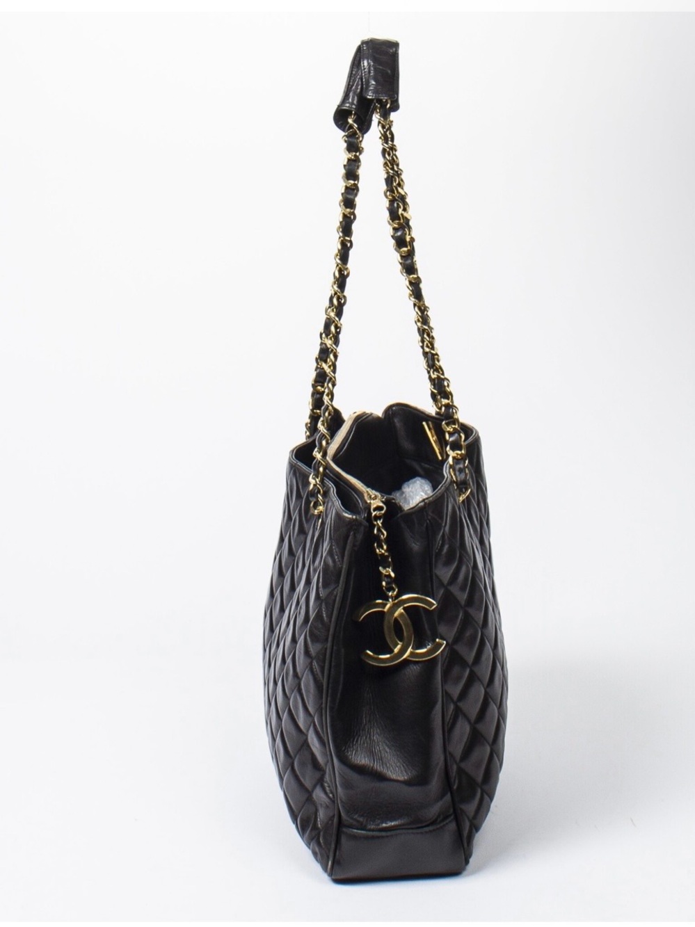 CHANEL Black Quilted Leather Shoulder Bag with Gold Hardware